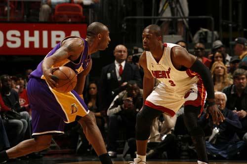 李磊：这赛季我们有争取双冠的机会，但很可惜没有拿到（李磊：本季原有望冲击双冠，最终未能如愿）