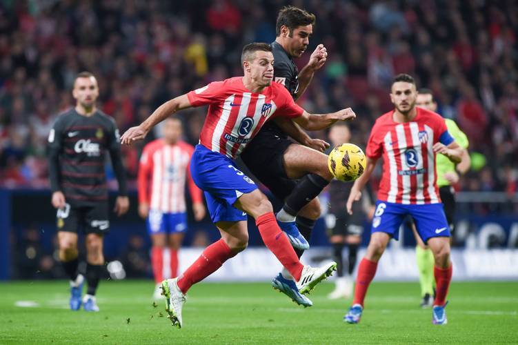 申花3-1津门虎连续两年屈居亚军，李嗣镕首秀即破门，吴曦点射（申花3-1力克津门虎，连续两季屈居亚军；李嗣镕首秀破门、吴曦点射建功）