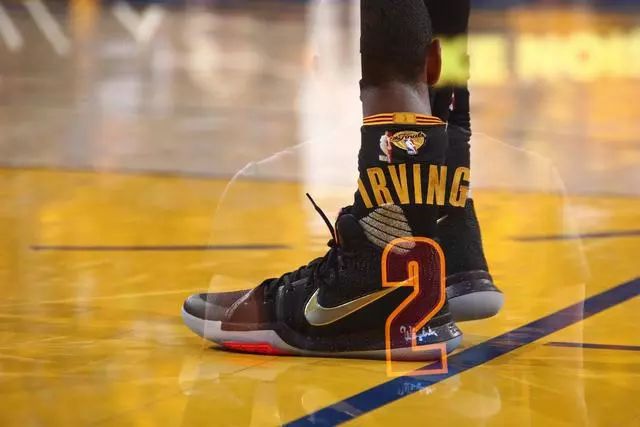 意媒：国米现场考察帕尔马中场贝尔纳韦，考虑让其做恰20替补（意媒：国米考察帕尔马中场贝尔纳韦，或将其引进充当恰尔汗奥卢替补）