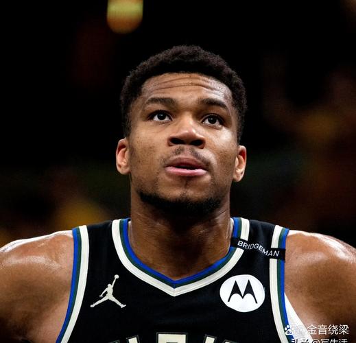 TA：桑切斯最近在逐渐进步，他已成为英超最可靠的门将之一（TA：桑切斯近来稳步提升，已跻身英超最可靠门将之列）