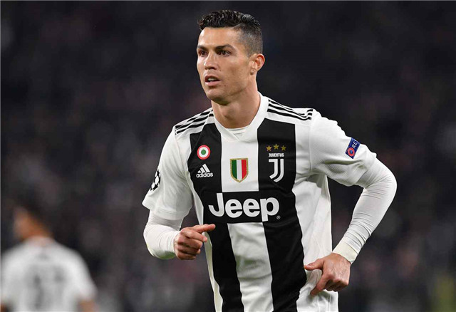 徐江评申花错失冠军：管理层决策有问题，领先时选择足协杯（徐江点评申花丢冠：管理层决策失误，领先期押宝足协杯）