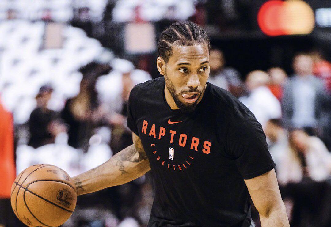 这脚传球是不是开挂？（这一脚传球逆天了吧？）