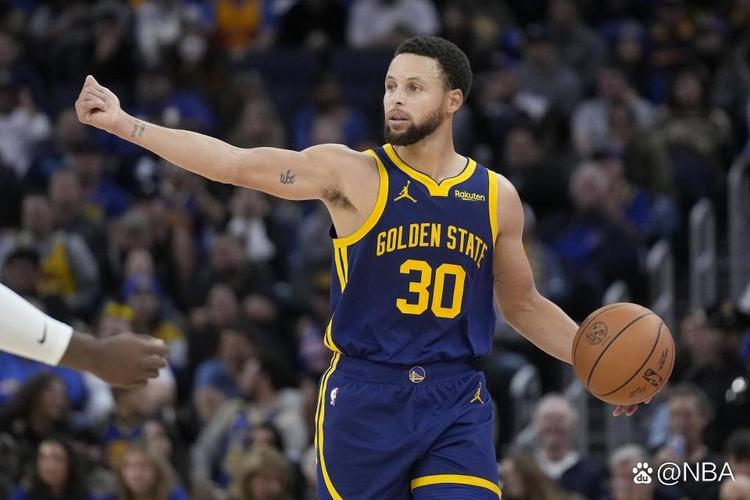 卡拉布里亚：去希腊后米兰的比赛我每场都看，一场都没落下（卡拉布里亚：去希腊后我场场观看米兰比赛，无一遗漏）