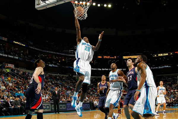 精彩，皇马女足前锋琳达-凯塞多打入一记马拉多纳式进球（皇马女足前锋琳达-凯塞多上演马拉多纳式精彩破门）