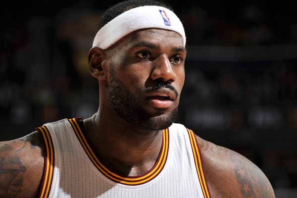 25球超越凯恩，姆巴佩是本赛季俱乐部进球最多的五大联赛球员（姆巴佩25球反超凯恩，领跑本赛季五大联赛俱乐部射手榜）