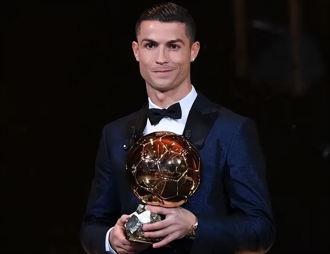 官方：AC米兰主帅阿莱格里当选意甲11月最佳教练（AC米兰官宣：主帅阿莱格里荣膺意甲11月最佳教练）