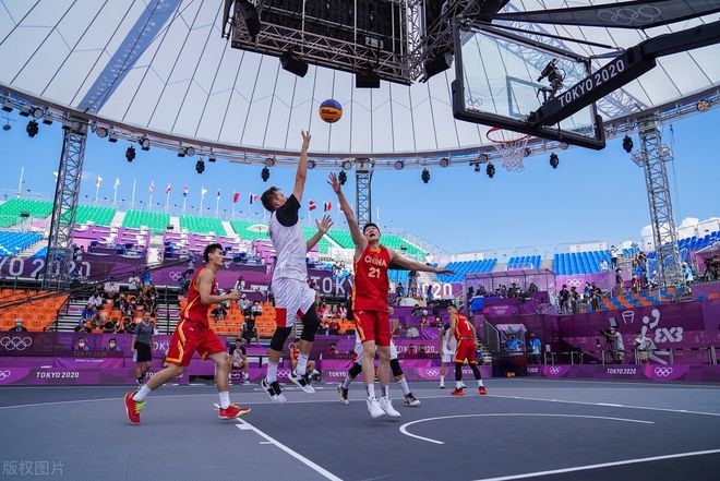 苗原：深圳青年人在谈云南玉昆外援恩里克、内内，球队想冲超（苗原：深圳青年人洽谈云南玉昆外援恩里克、内内，目标冲超）